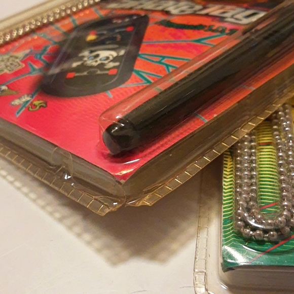 Incredible Shrinking Skate Tag Homemade ID Tags, Luggage Tags, Lot of 4 - Picture 6 of 13